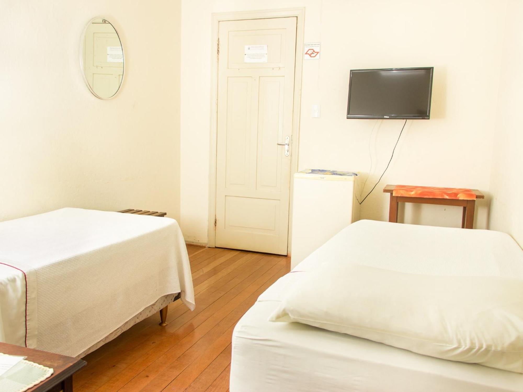 Hotel Caldas Da Imperatriz 圣阿马鲁-达因佩拉特里斯 外观 照片